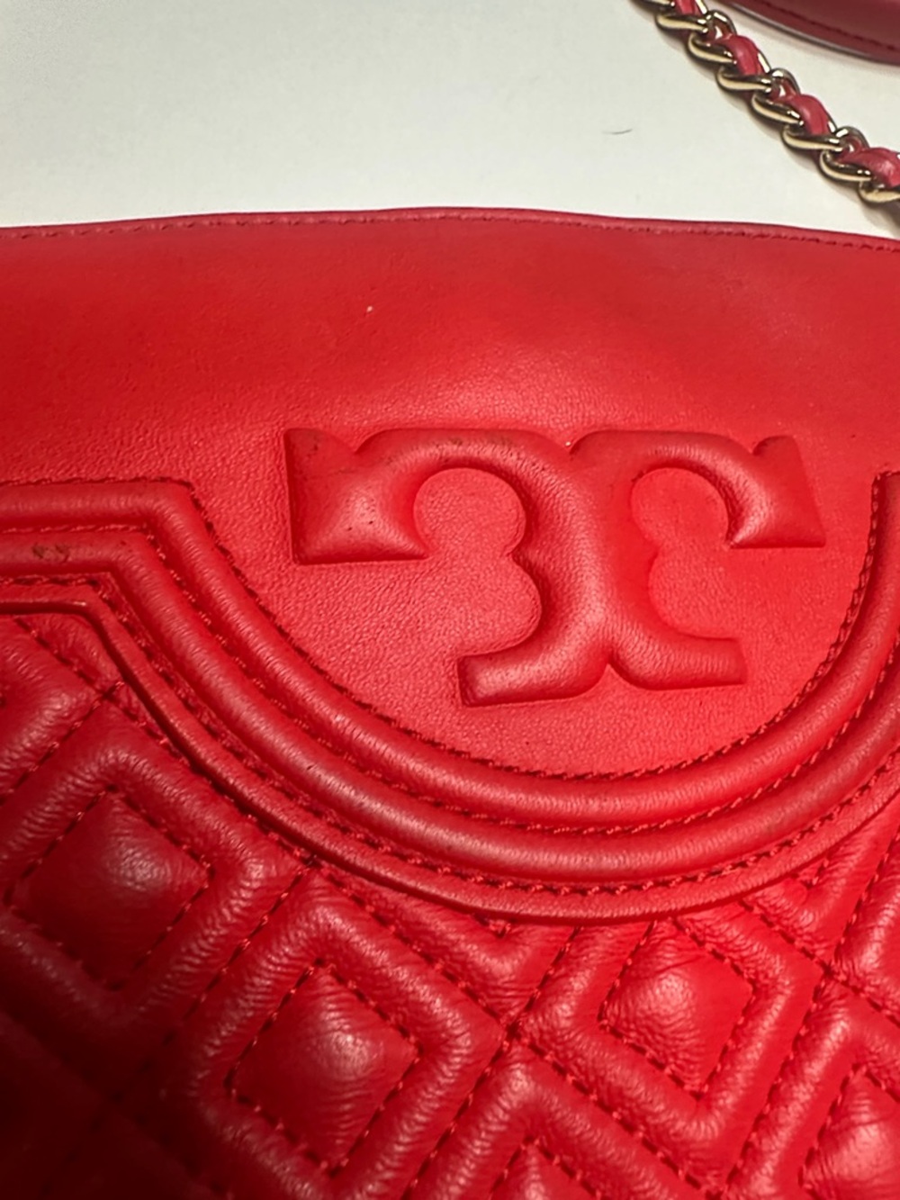 Tory Burch, Red Quilted Shoulder Bag - Picture 2 of 6